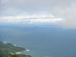 大麻山山頂から見た日本海と鹿島