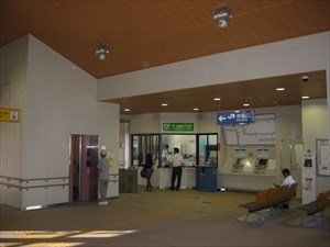 新JR浜田駅・改札口