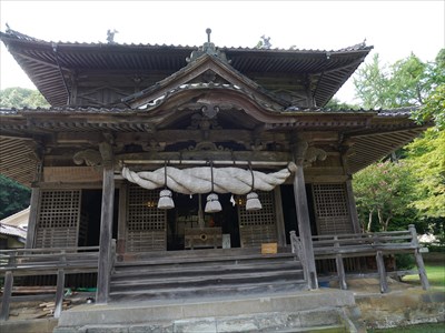 城上神社・拝殿