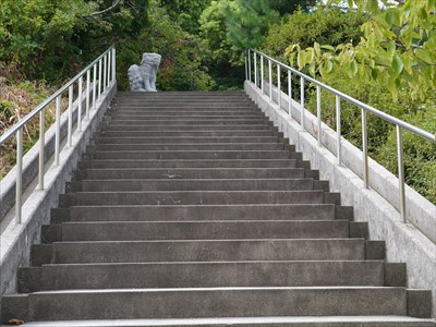 苅田神社・階段