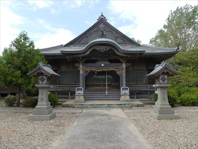 苅田神社・拝殿