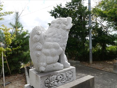 苅田神社の狛犬・阿
