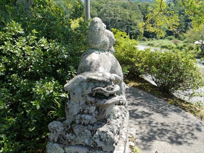 佐比賣山神社（多根）の狛犬・阿