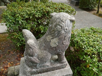 山邊八代姫命神社の狛犬・阿
