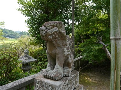 山邊八代姫命神社の狛犬・吽