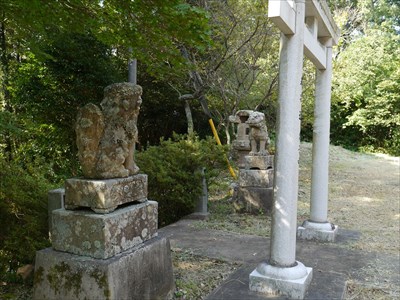 大家姫命神社・鳥居と狛犬