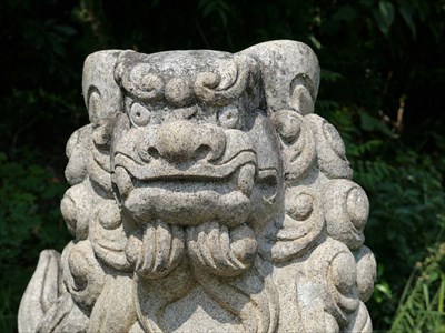 岩根神社の狛犬・吽・アップ