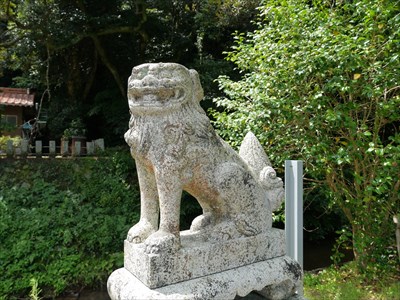 島根県江津市和木町の大年神社の狛犬・阿・座像
