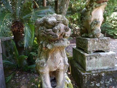 津門神社の狛犬・阿・座像
