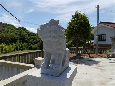 大年神社（渡津町）の狛犬・吽