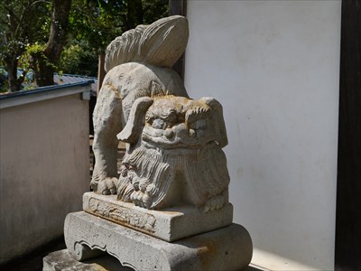 賀茂神社の狛犬・吽・構え型