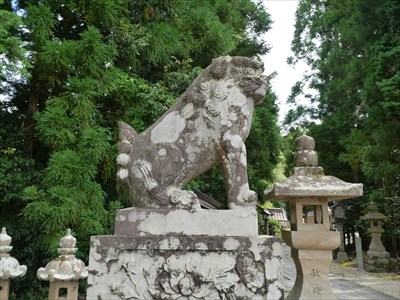 亀谷山八幡宮の狛犬・吽
