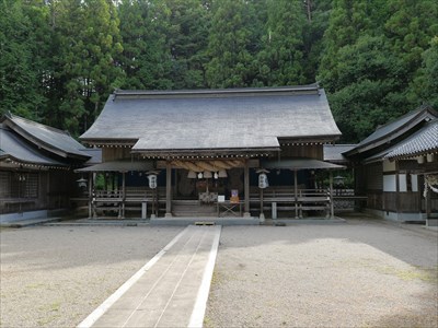亀谷山八幡宮・拝殿