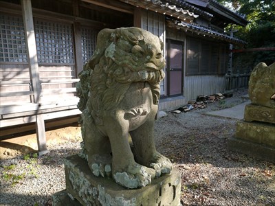 大歳神社の狛犬・吽・座像