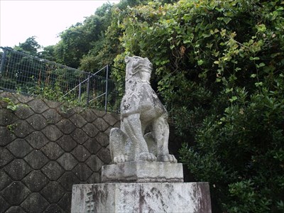 浜田護国神社の狛犬・吽・座像