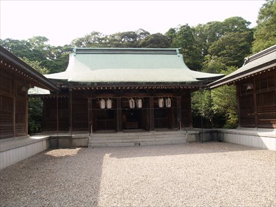 浜田護国神社・拝殿