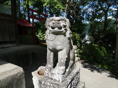 浜田市松原町の厳島神社の狛犬・阿