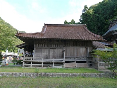 三宮神社・拝殿