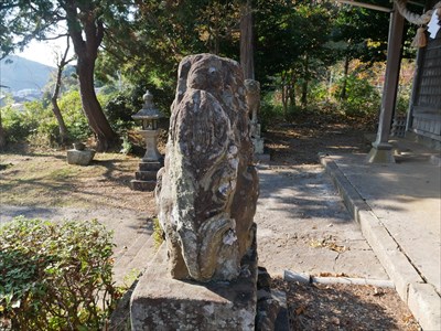 浅井神社の狛犬・阿