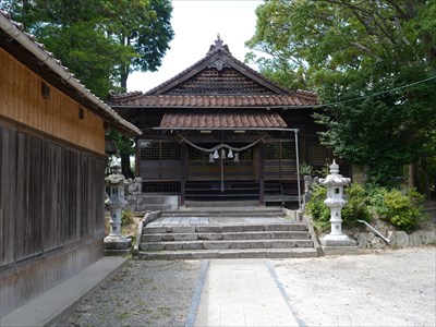 長澤神社・拝殿