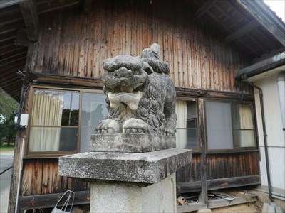 島根県益田市の櫛代賀姫神社の狛犬・阿・座像