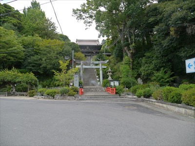 高津柿本神社・遠景