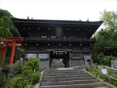 高津柿本神社・楼門