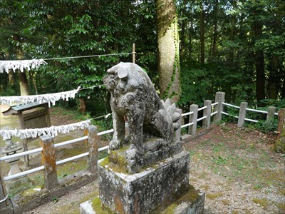 戸田柿本神社の狛犬・吽