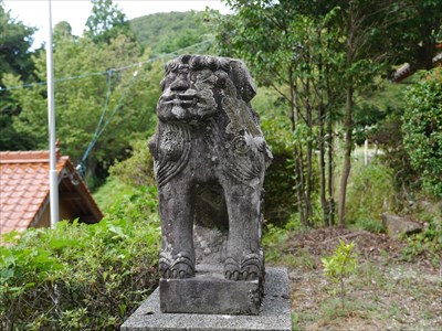 佐毘賣山神社の狛犬・吽