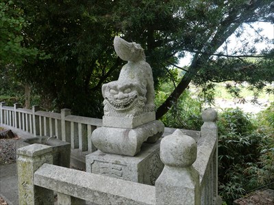 大日霊神社の狛犬・阿・構え型