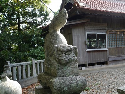 大日霊神社の狛犬・吽・構え型