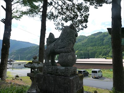 奇鹿神社（柿木村）の狛犬・阿