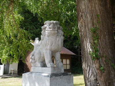 奇鹿神社の狛犬・吽