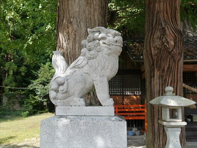 奇鹿神社の狛犬・吽